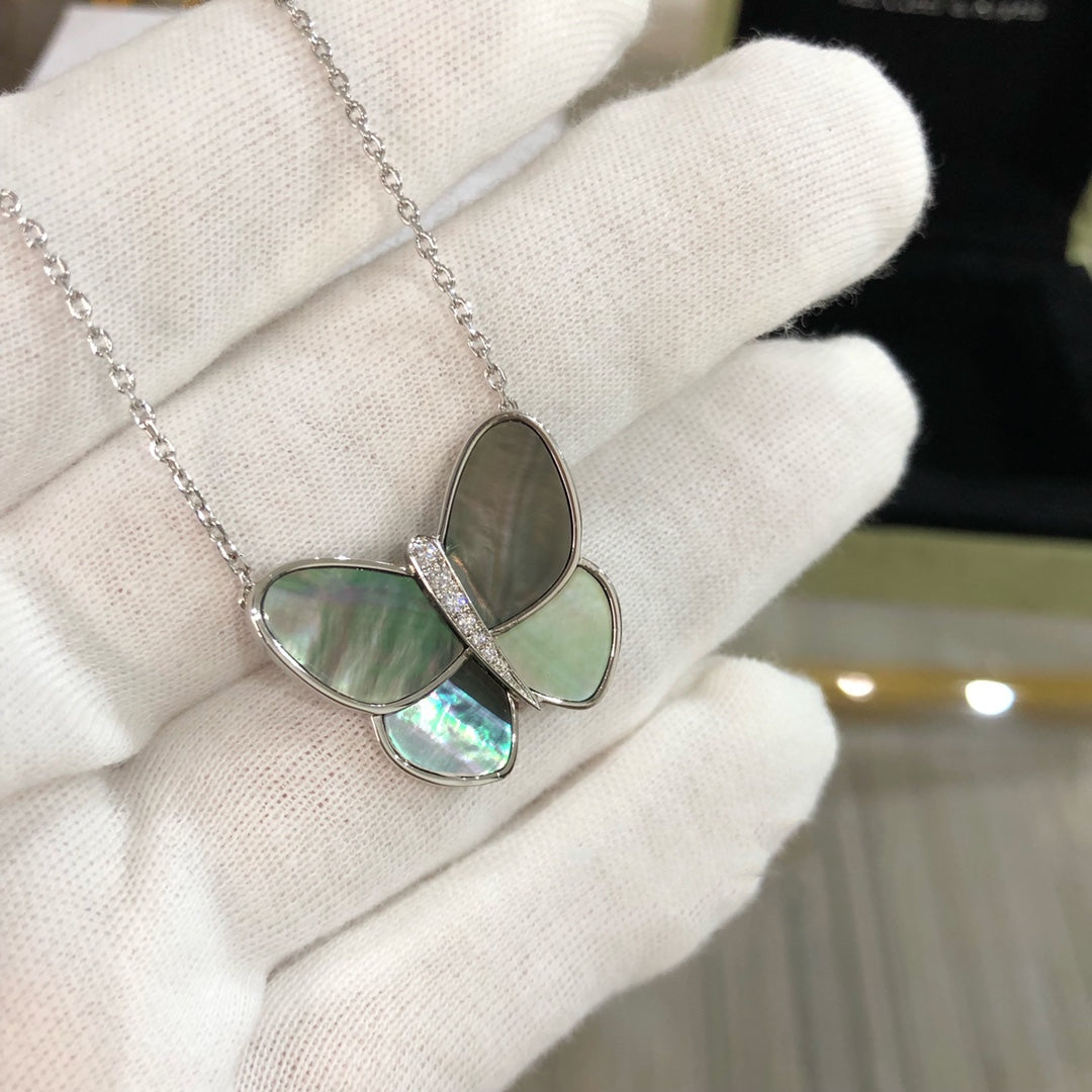 [Marin]LARGE BUTTERFLY SILVER PENDANT DIAMOND NECKLACE