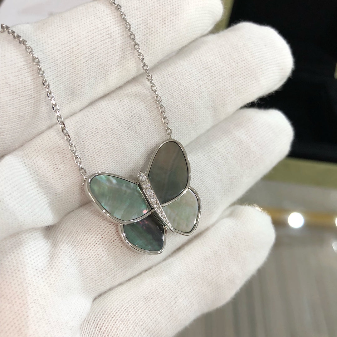 [Marin]LARGE BUTTERFLY SILVER PENDANT DIAMOND NECKLACE