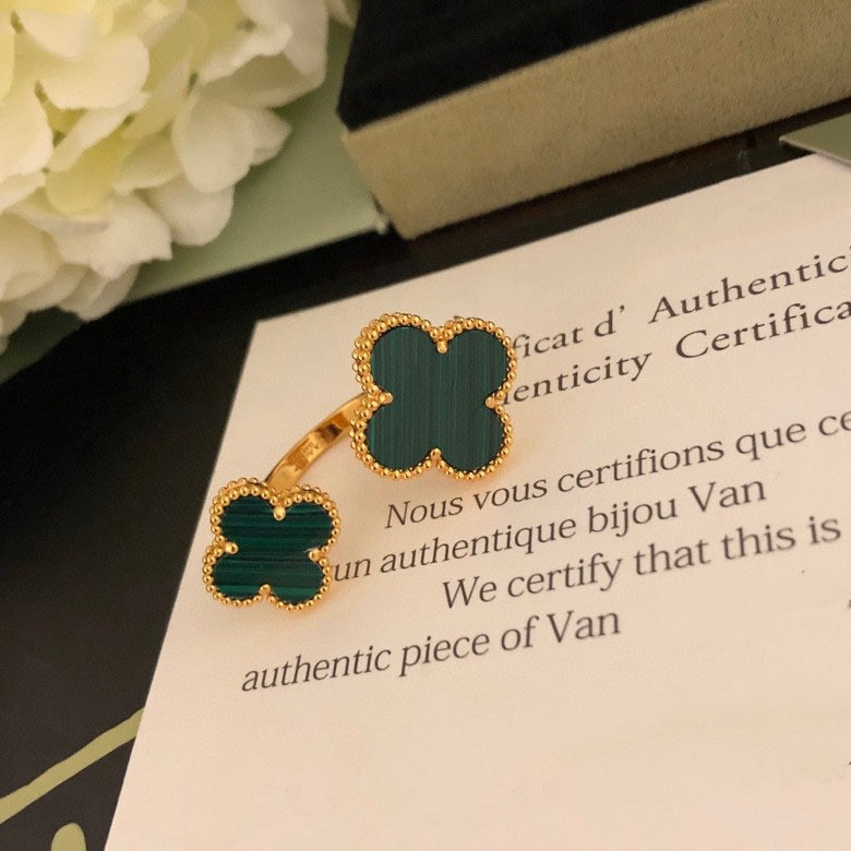 [Marin]CLOVER BETWEEN THE FINGER RING