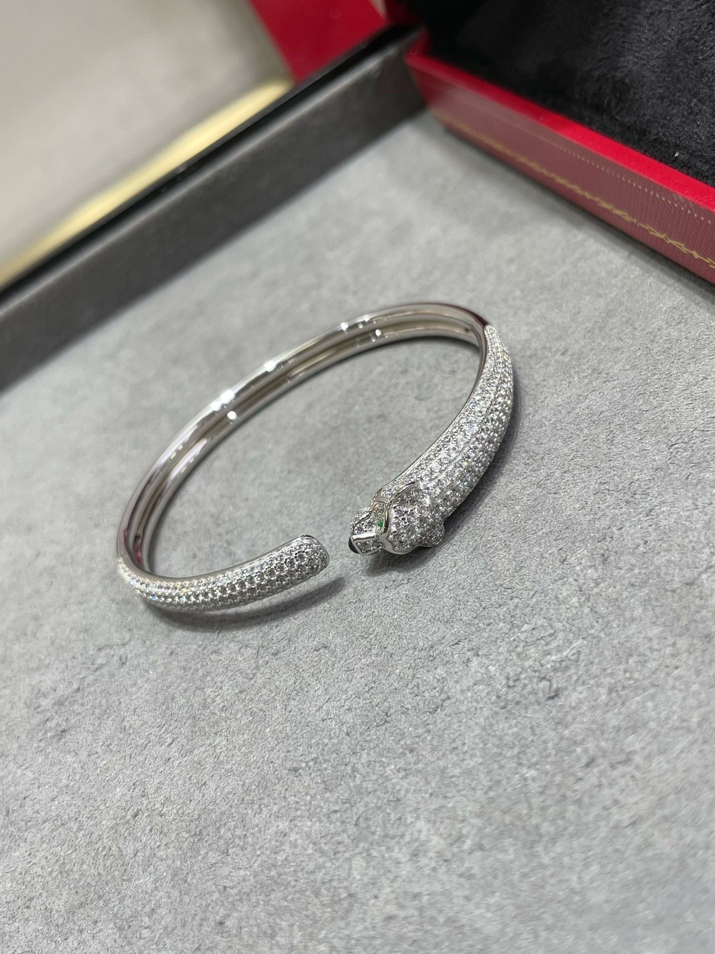 [Marin]PANTHERE FULL DIAMOND OPEN BRACELET