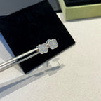 [Marin]CLOVER MINI DIAMOND STUD EARRINGS