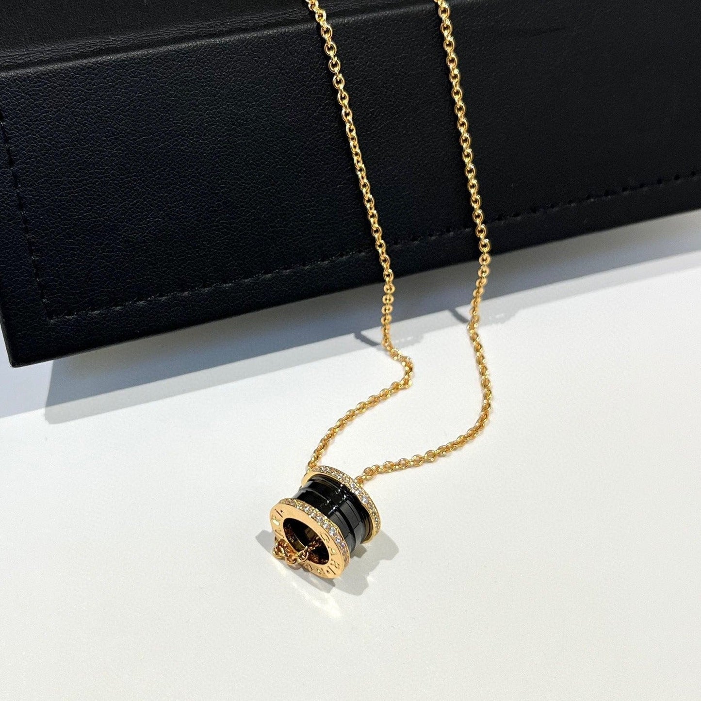 [Marin]ZERO 1 BLACK CERAMIC DIAMOND PINK GOLD NECKLACE