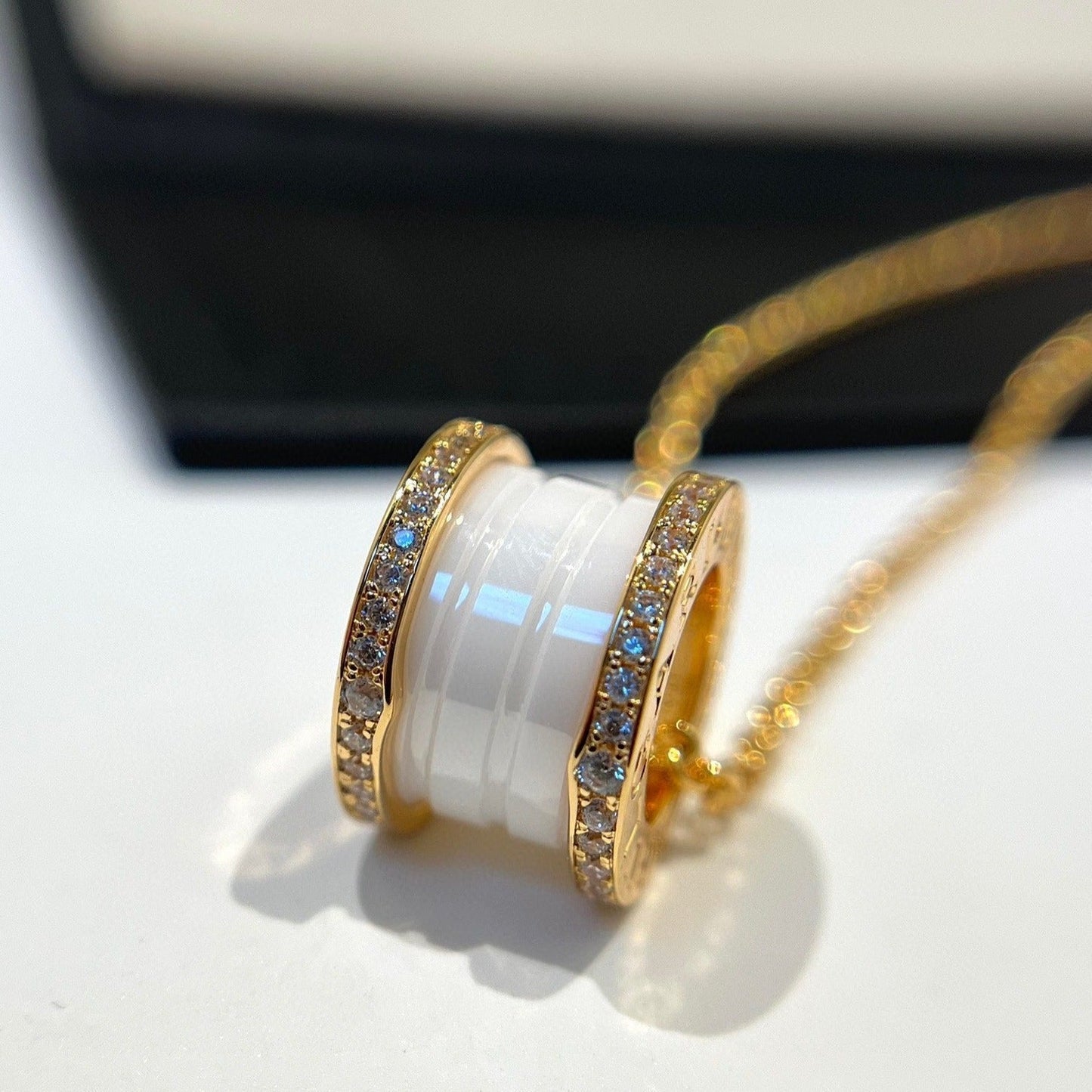 [Marin]ZERO 1 WHITE CERAMIC DIAMOND PINK GOLD NECKLACE